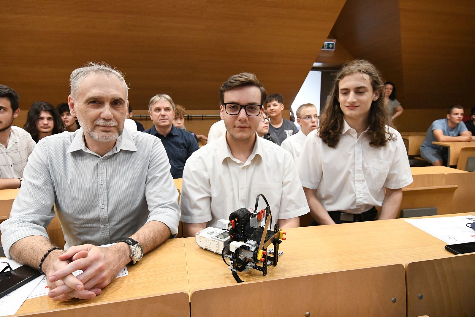 A siker titka – robotverseny és izgalmas tehetségek az Óbudai Egyetemen